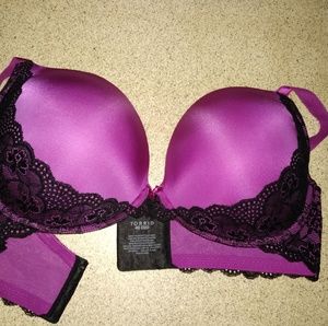 Torrid plunge push up 40DDD